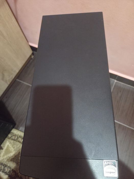 Vând carcasă retro