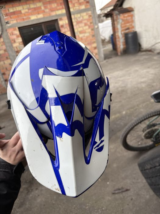 Кросова каска fox