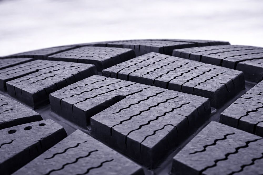 Гуми 225 65 17 Бриджистоун Bridgestone 4 броя.Нов внос. Не са нови!