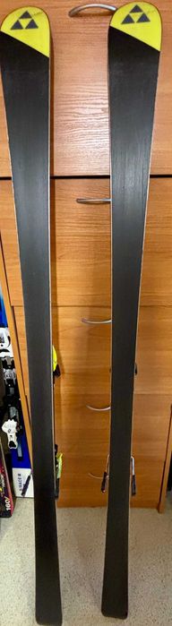 3 чифта ски; цена в описанието;