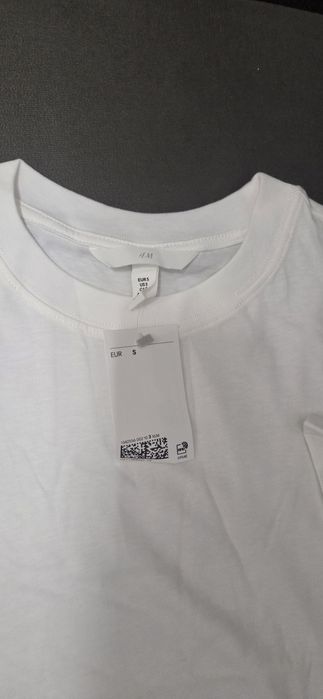 Tricou H&m model asimetric cu dantela in partea de jos,marimea S,nou,cu eticheta