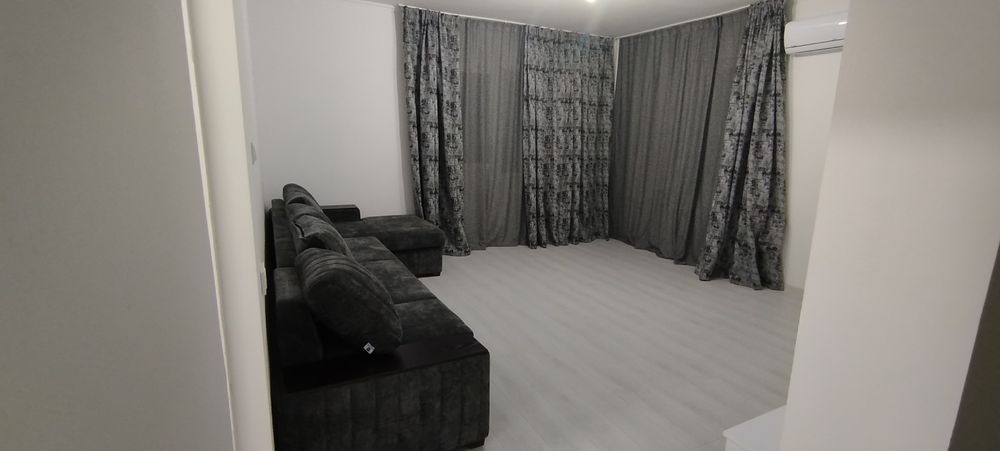 Аренда, 1 в 2, Рисовый базар, банковской дом