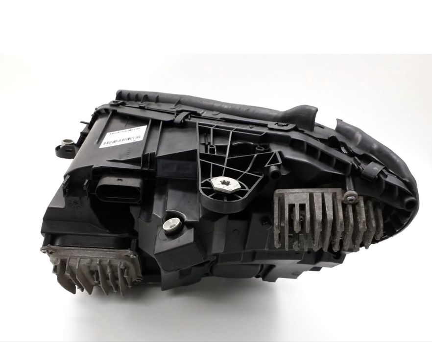 Mercedes C class W205 фарове