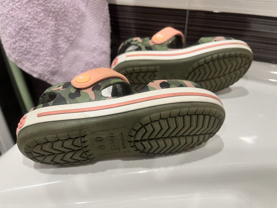 Crocs ДЕТСКИ САНДАЛИ  р. 25-26