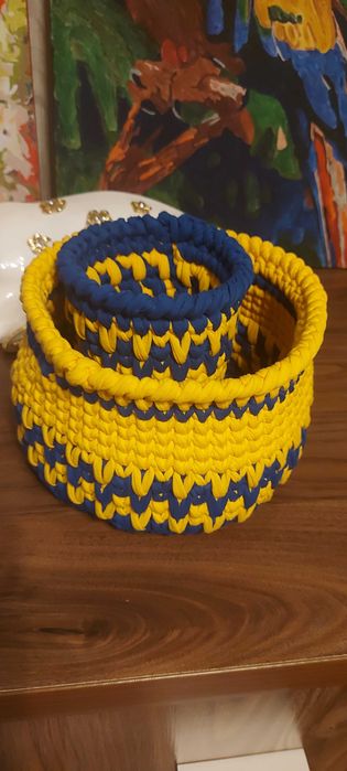 Вязанные корзинки