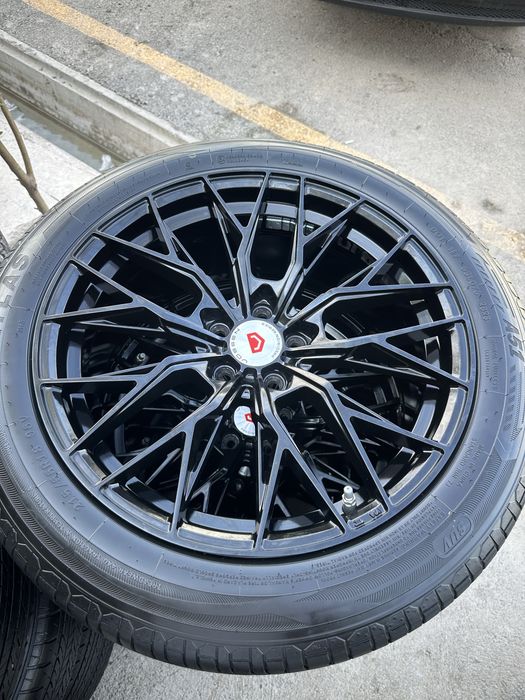 Vossen r18 trekkir monzalarga tayyor