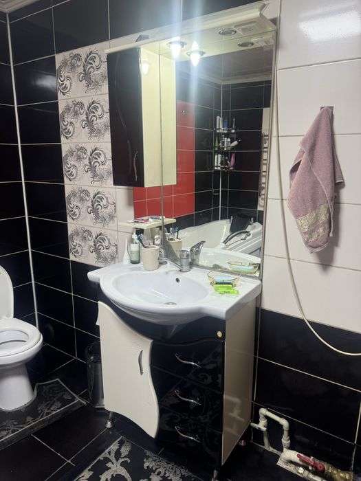 Продается шкаф для ванны