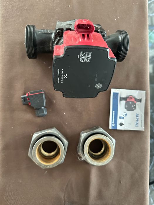 Циркулационна помпа Grundfos ALPHA1 32-80 180