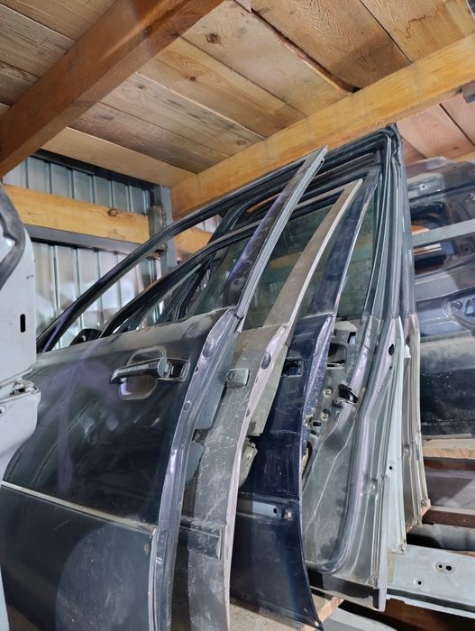 Дверь на Мерседес W 124 W 201(190)