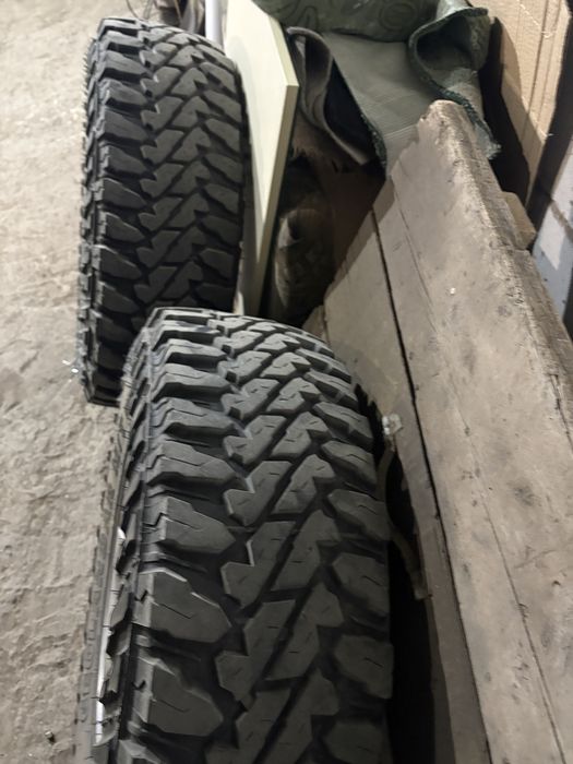 Продам покрышку 265/70/17