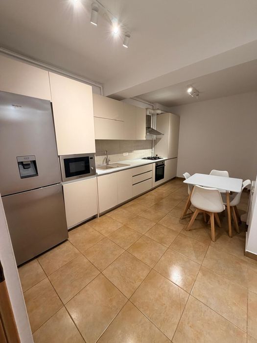 De inchiriat apartament 3 camere Pipera
