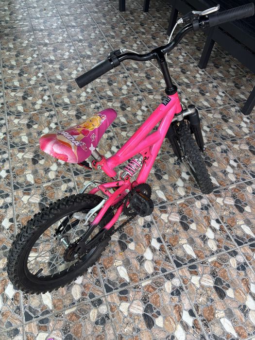 Bicicleta fete cu suspensii fata spate