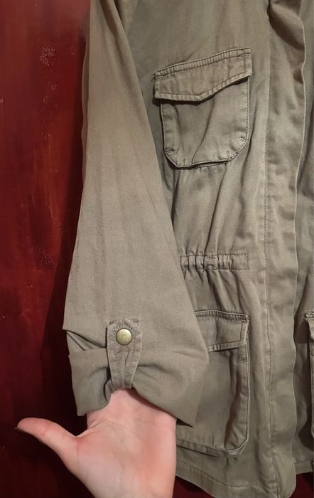 Маслено зелена парка H&M