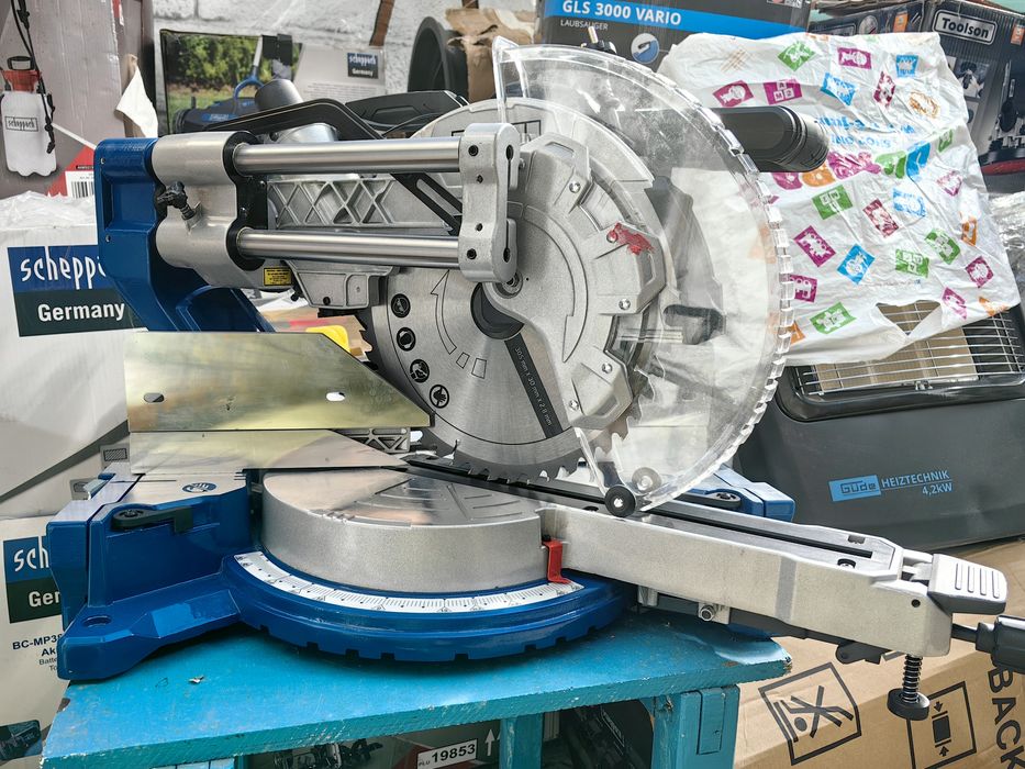 Комбиниран потапящ циркуляр за ъглово рязане Scheppach HM305SL