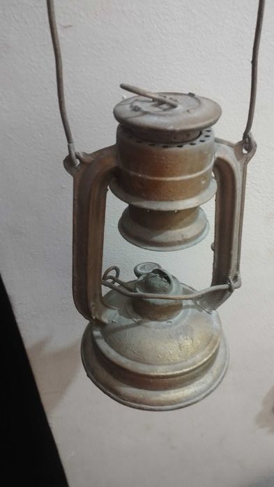 Лампа керосиновая