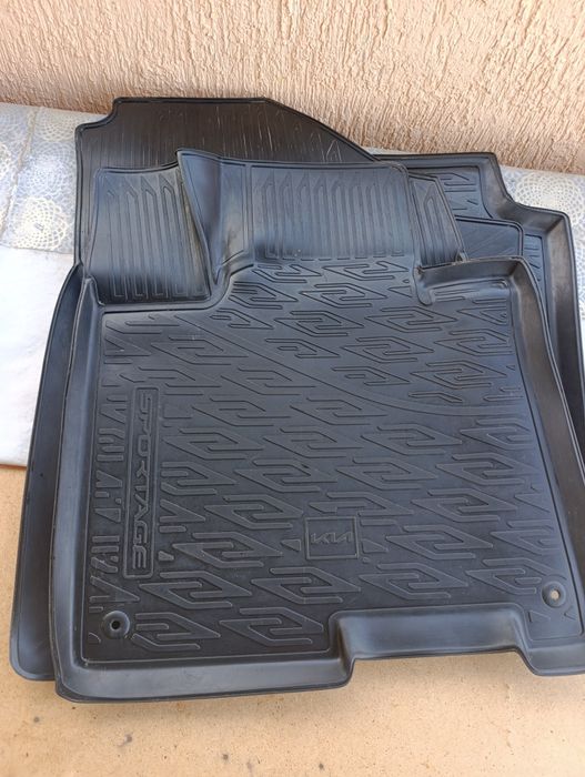 Полик на Киа спротэйдж