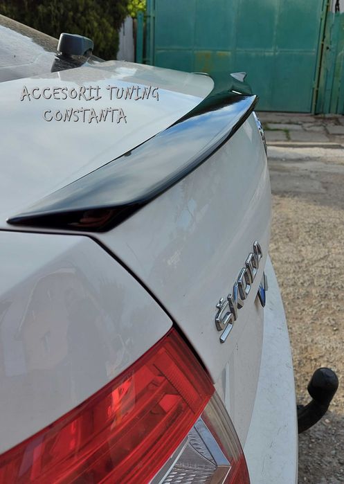 Eleron Portbagaj - Skoda Octavia 3 M4 Design Negru Lucios