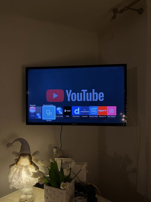 Televizor Samsung UE32F6470SS – Smart TV, Full HD, telecomandă touch