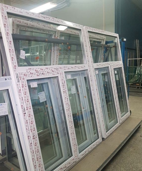 Пластиковые окна двери