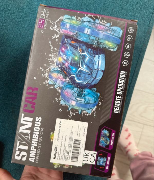 Masinuta amfibie cu telecomanda