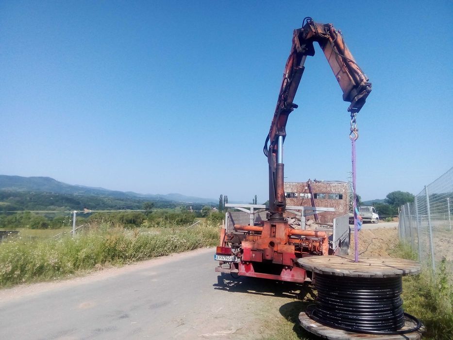 Услуги със Самосвал плевен.Доставка Пясък,Филц,Фракция.Камион с кран.