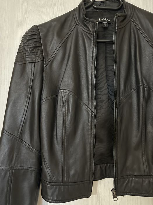 Късо кожено яке BEBE