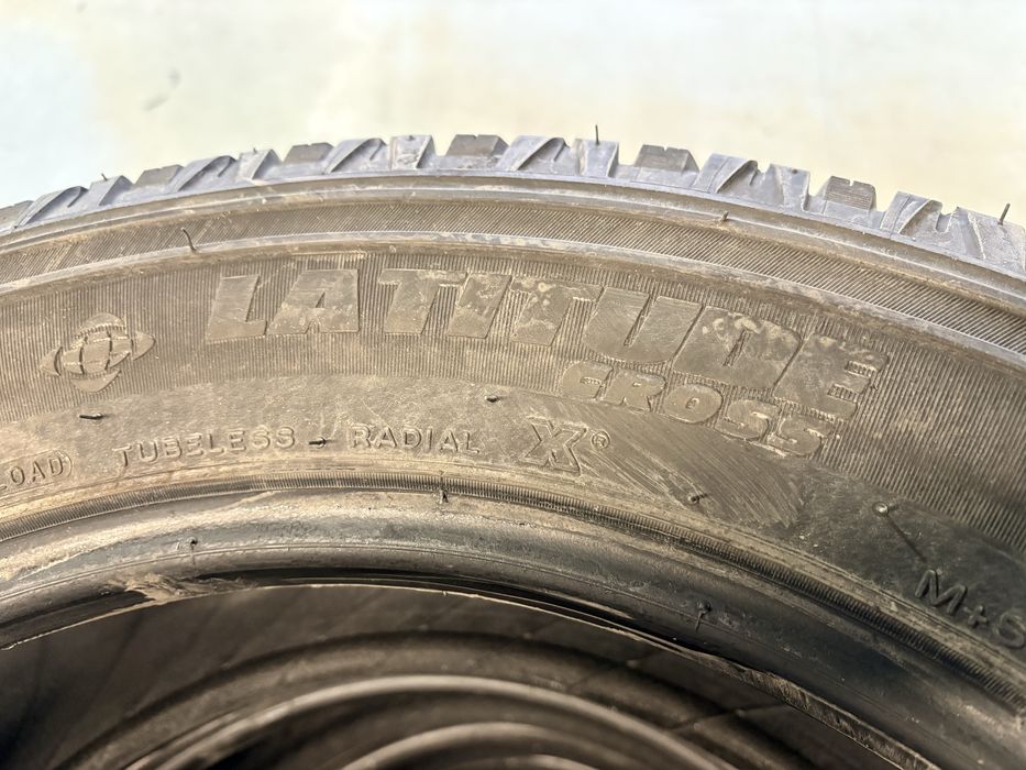 продавам 4бр гуми Michelin Latitude Cross 235/60 R18