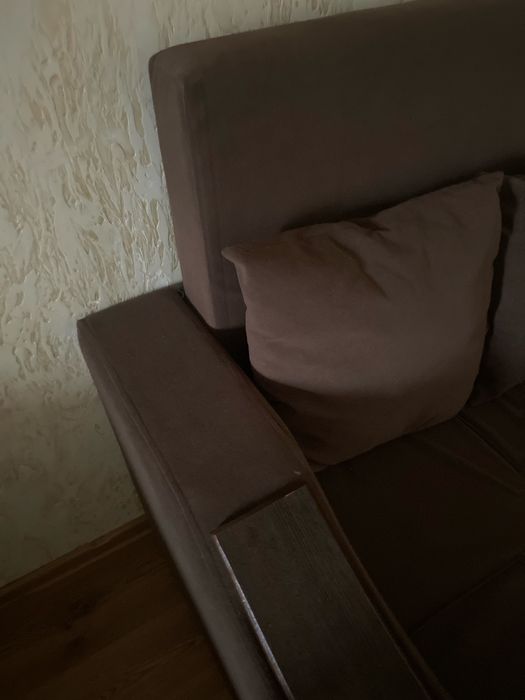 Диван хорошем состаяние