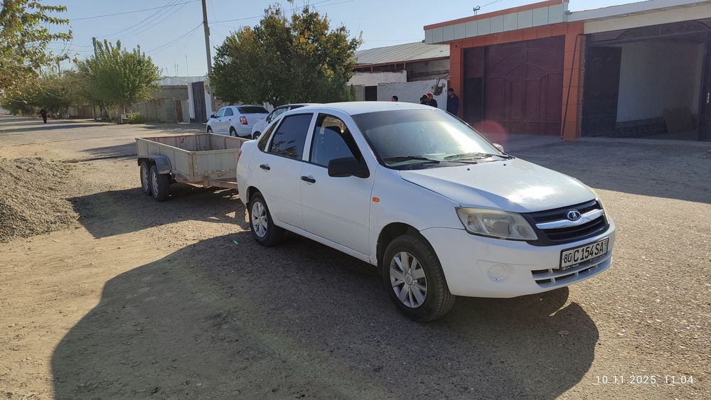 Lada granta pritsepi bilan sotiladi