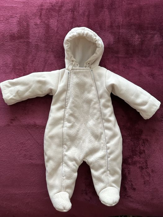 Конверт и комбинезон на выписку