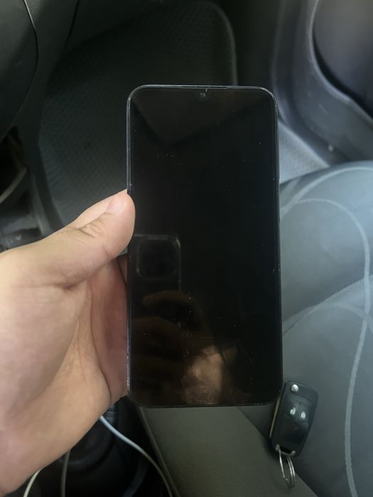 Samsung A15 sotiladi xolati ortacha.