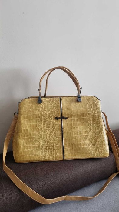 Дамска чанта от еко кожа