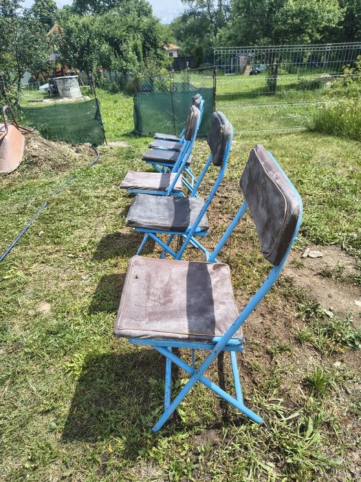 Vând scaune pliabile ceaușiste