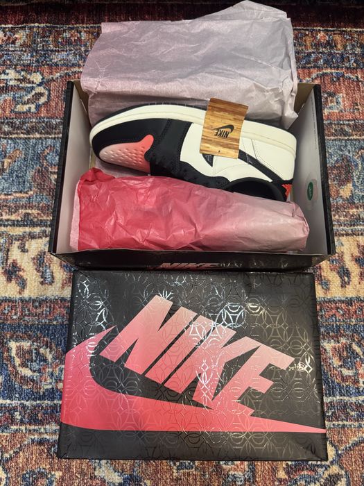 На продажу кроссовки AIR JORDAN