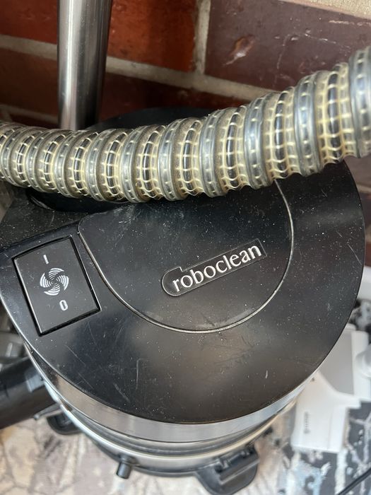 Продам пылесос roboclean