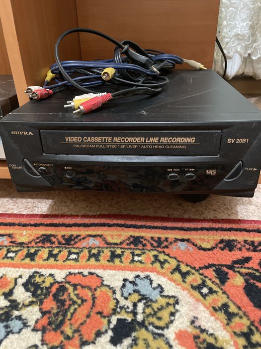 Продам недорого видио магнитофон! Дивиди! Б/у