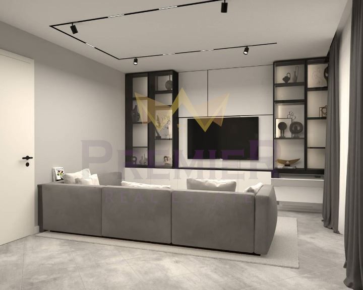 Продава се Тристаен апартамент в Бургас, Център - 100 кв.м за 1632 €/кв.м - Снимка #2