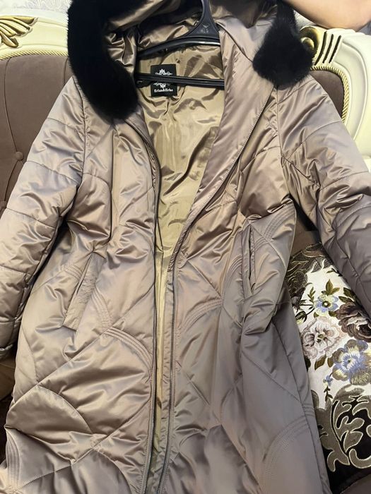 Продам вернюю одежду. Пальто, куртки