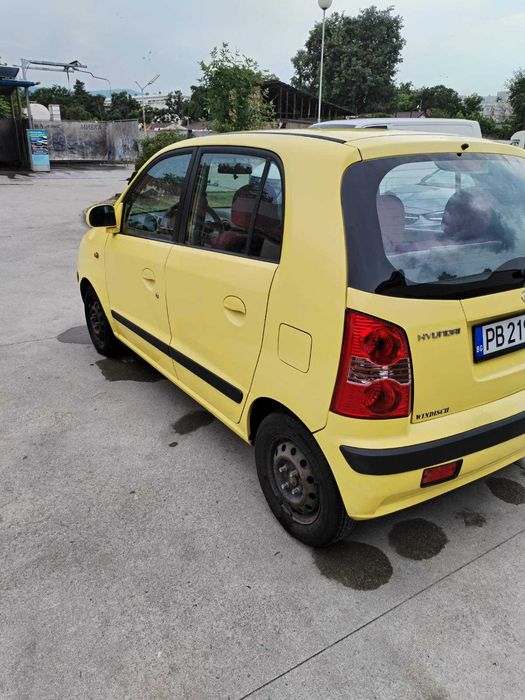 Автомобил  Хюндай