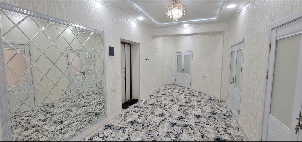 Продаётся 4/7/9 ГАБУС Ц2 176квм ор-р: Алайский рынок