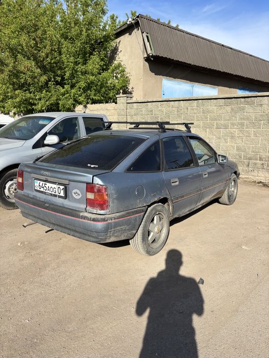 Opel Vectra GT Hatchback