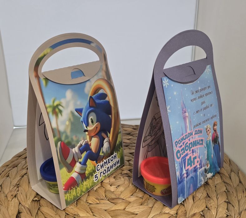 Детска подаръчна чантичка с комплект за оцветяване и игра