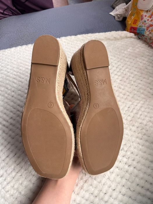 Sandale M&S , Culoarea Platinum