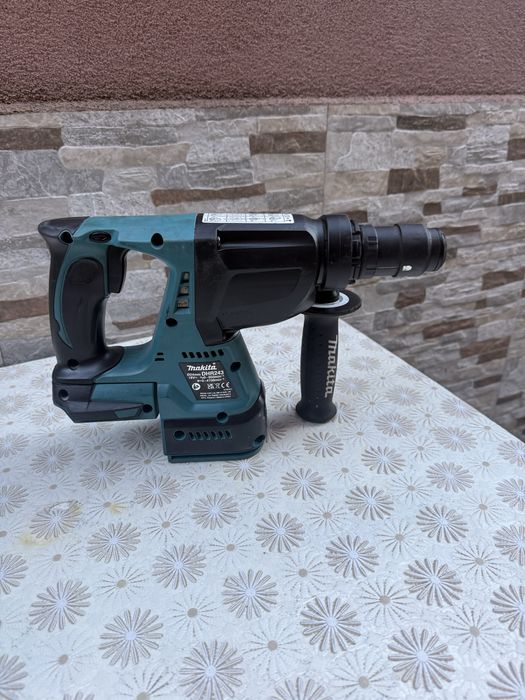 Акумулаторен безчетков перфоратор Makita DHR243Z