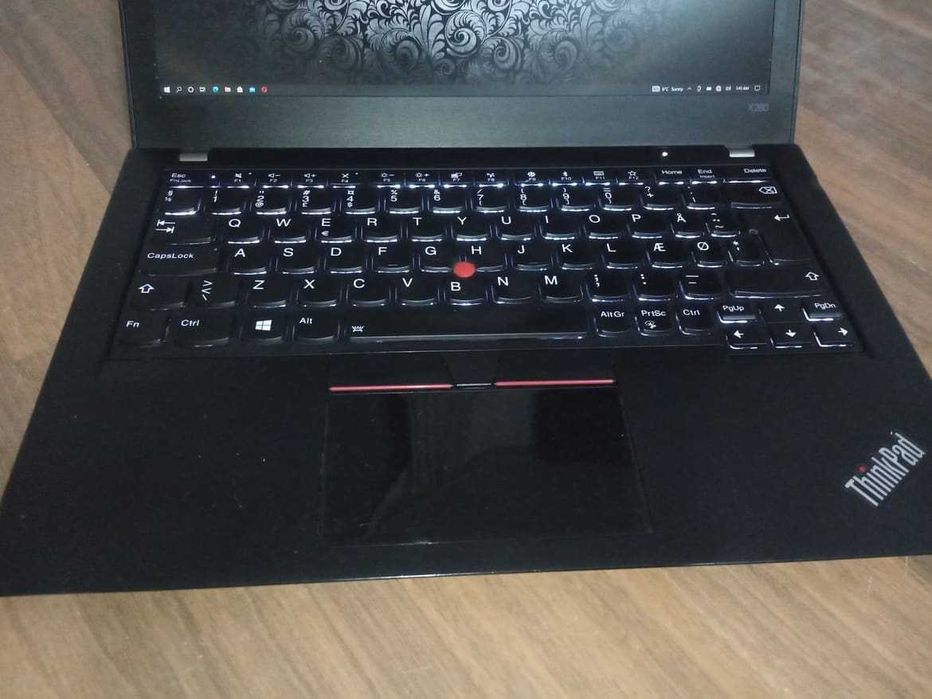 Laptop Lenovo X280 Thinkpad, touchscreen, I5,8Gb,256Gb NVME! Garantie!