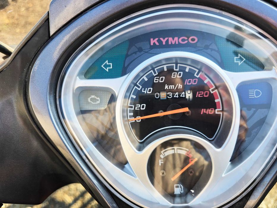 Scuter Kymco People One 125i Ca Nou - TVA Deductibil