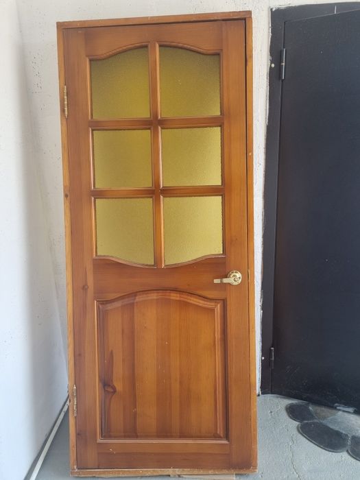 Продам двери межкомнатные