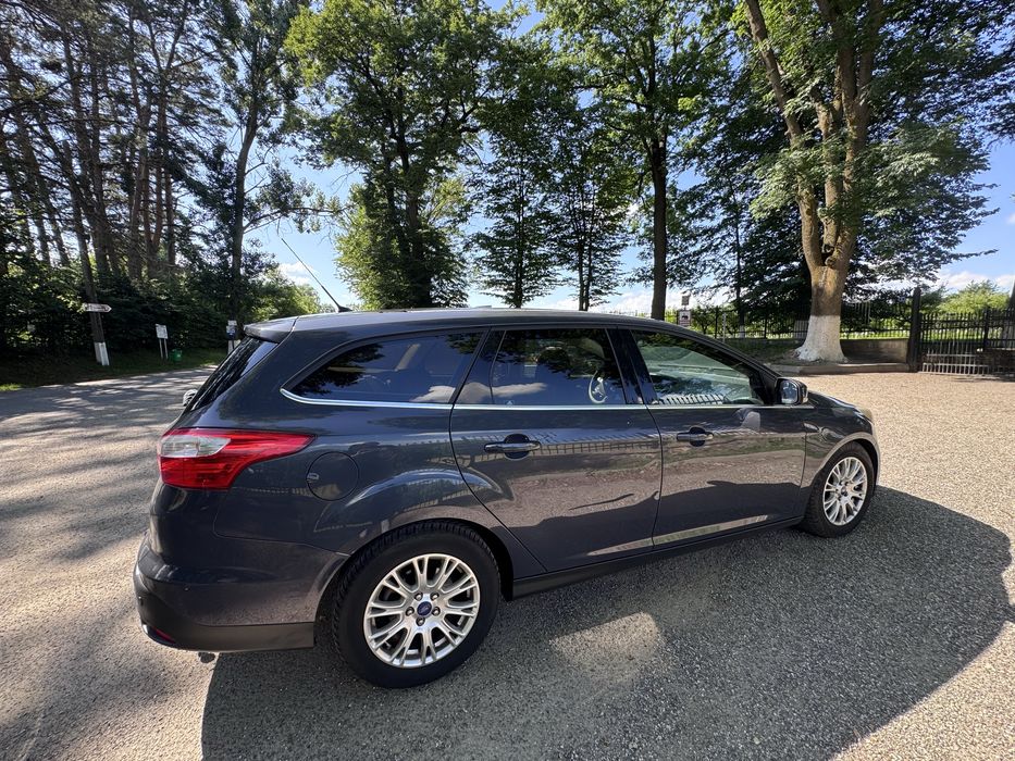 FORD Focus 2011 — imagine 2