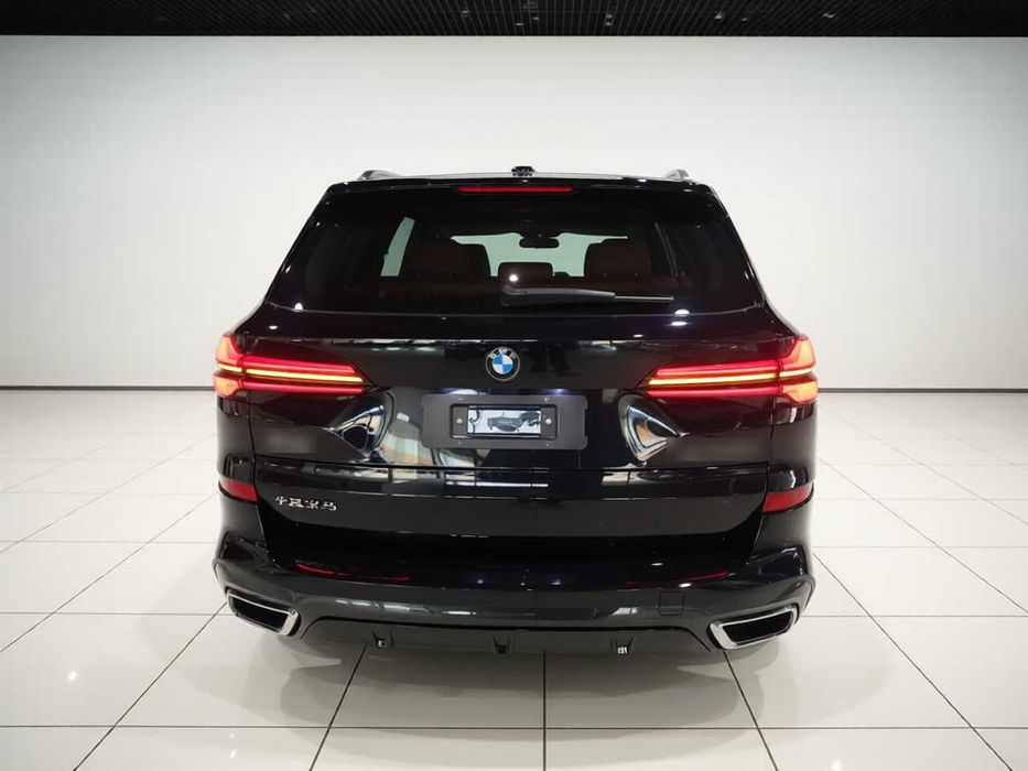 BMW X5 2026 xDrive 40Li M Sport Night Package