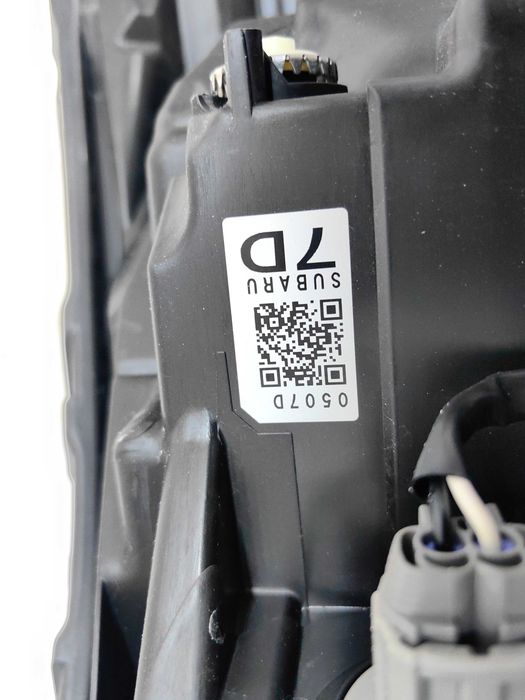 Оригинален фар субару  Subaru XV Full Led